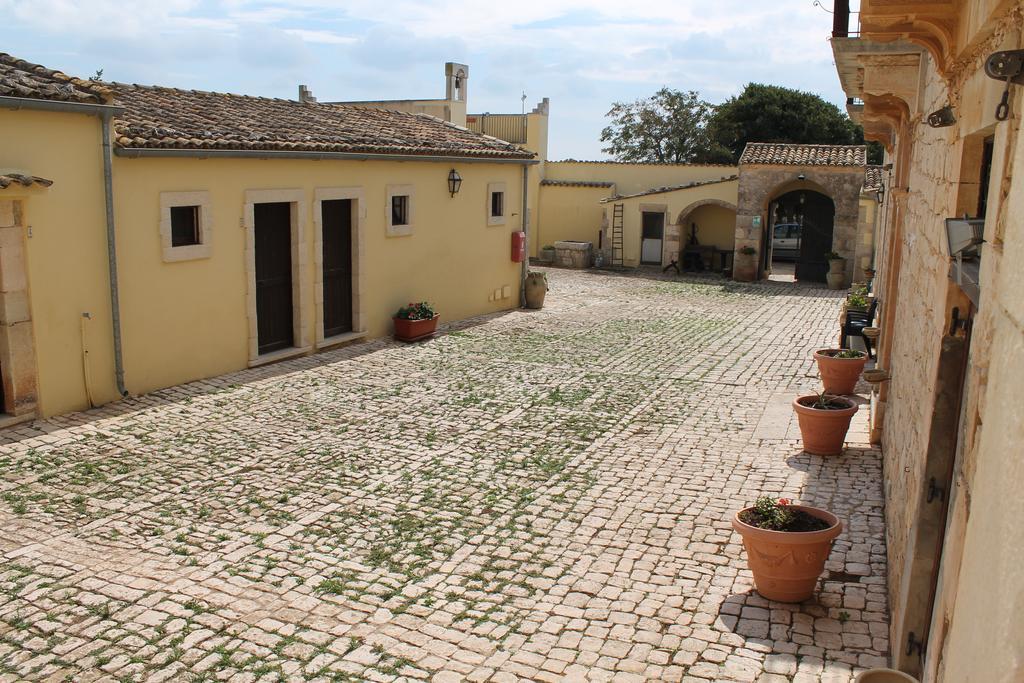 Villa Teresa Modica Luaran gambar