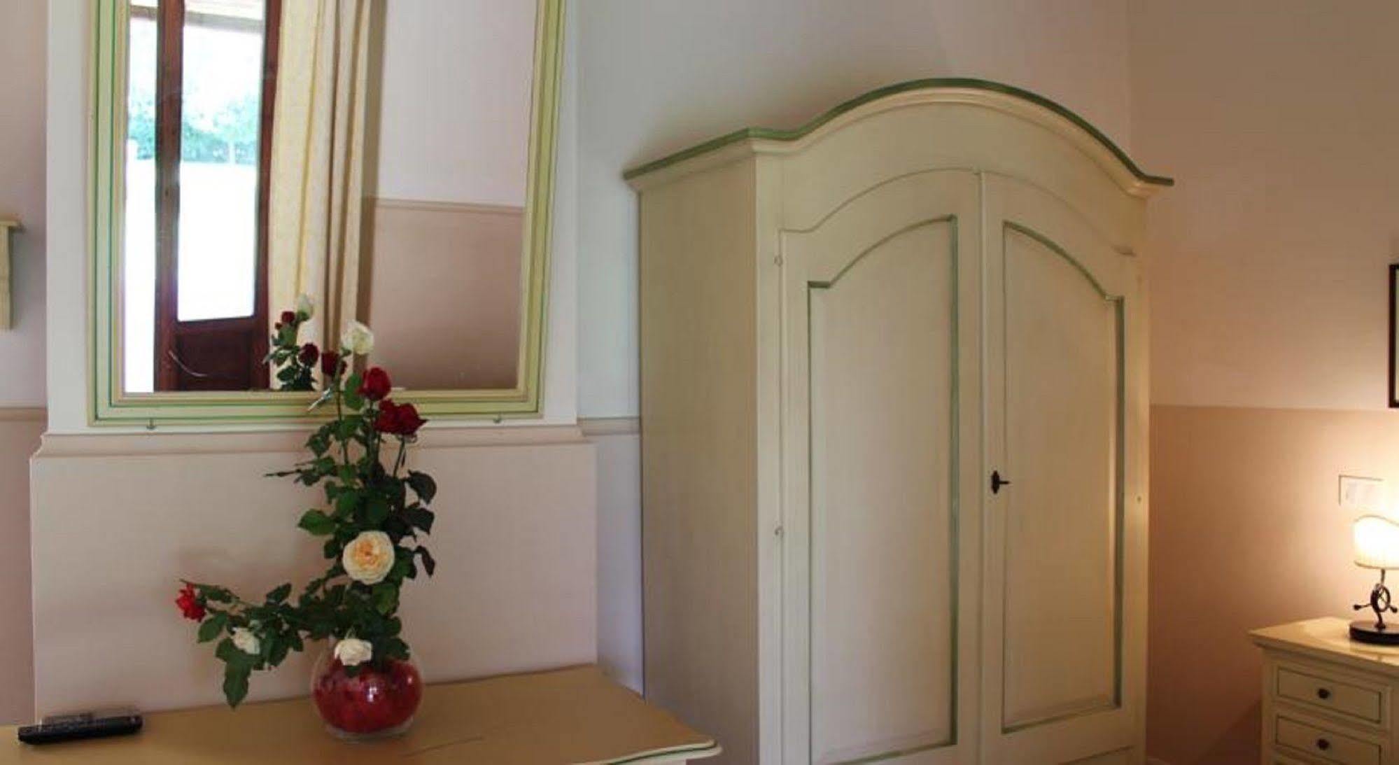 Villa Teresa Modica Luaran gambar